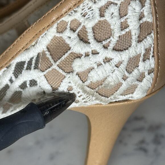 Antonio Melani | Women’s 7.5 | Cream Lace Peep-Toe Heels | Bridal Boho Chic - Picture 11 of 17